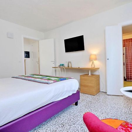 Guest House Viaroma San Severino Marche Extérieur photo