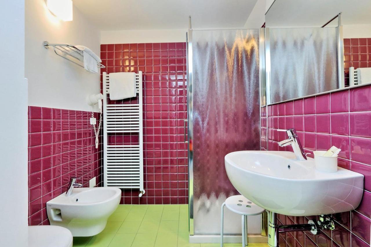 Guest House Viaroma San Severino Marche Extérieur photo
